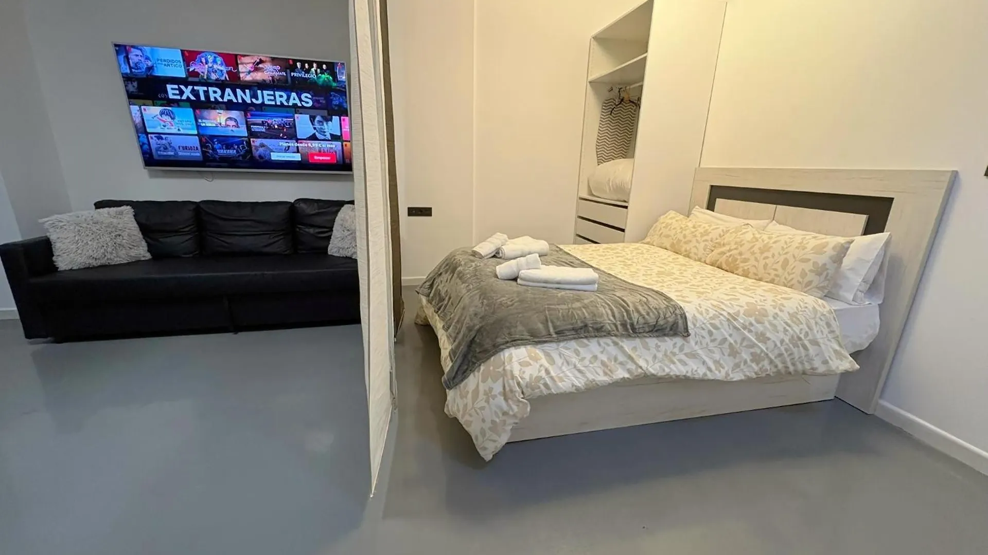 Estudio Debora Vialia A Pasos De La Estacion Malaga